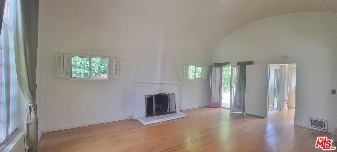 Castle Heights photo 10