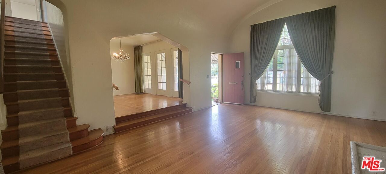 Castle Heights photo 8