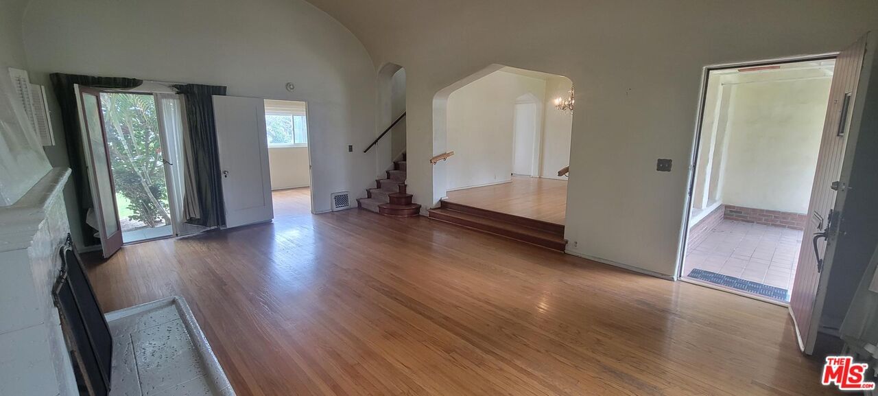 Castle Heights photo 9