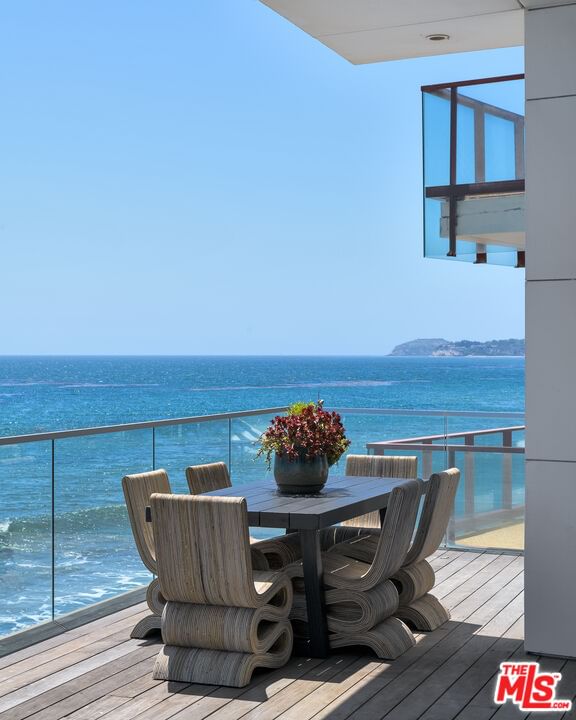 Malibu Cove Colony photo 12