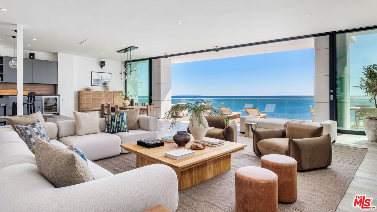 Malibu Cove Colony photo 15