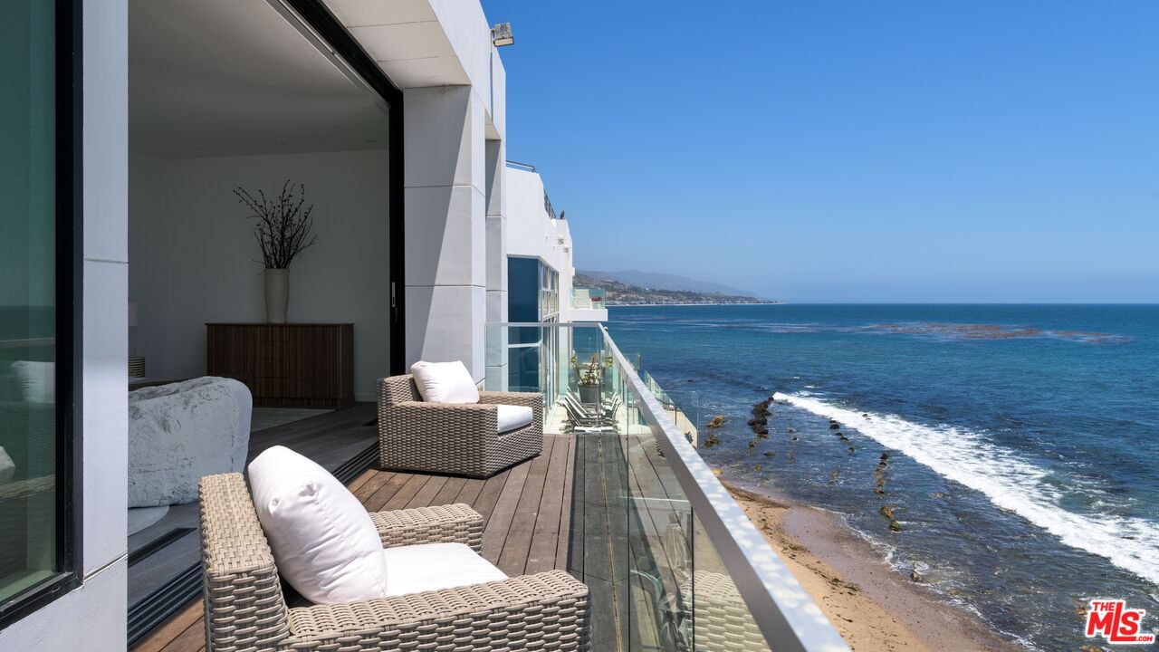 Malibu Cove Colony photo 17