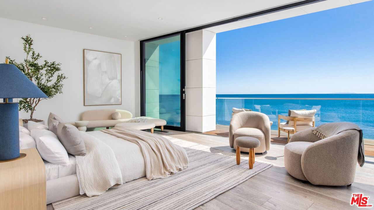 Malibu Cove Colony photo 23