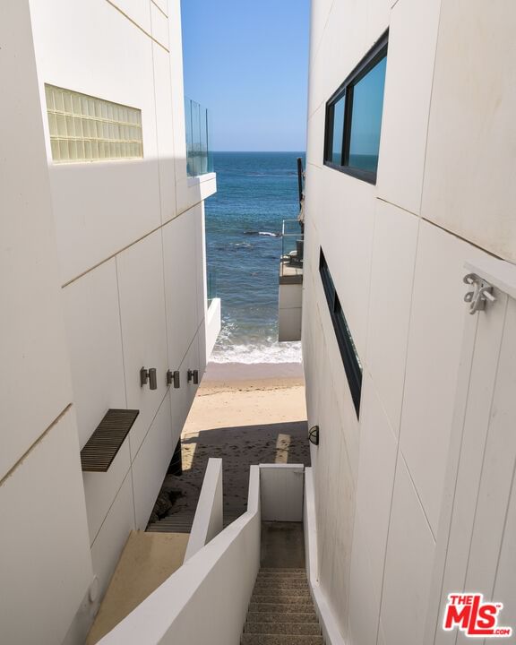 Malibu Cove Colony photo 29