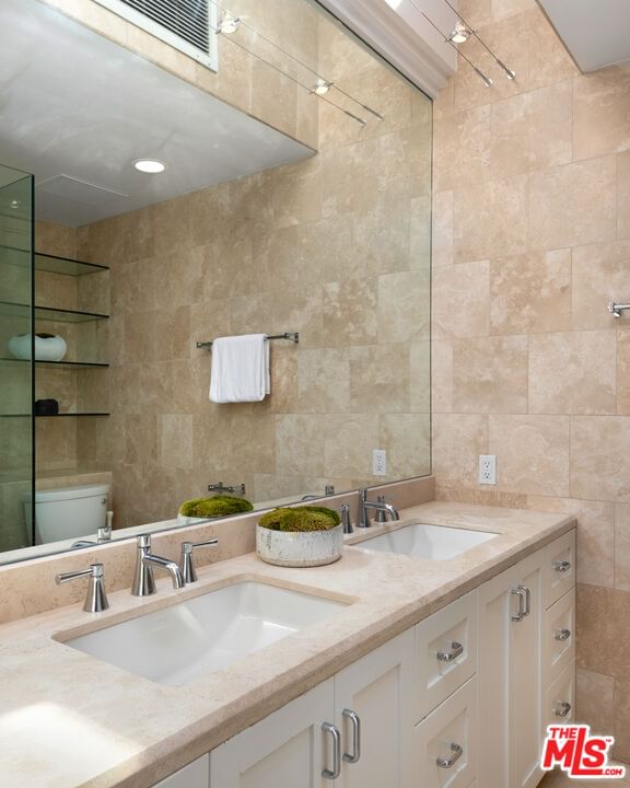 Malibu Cove Colony photo 32