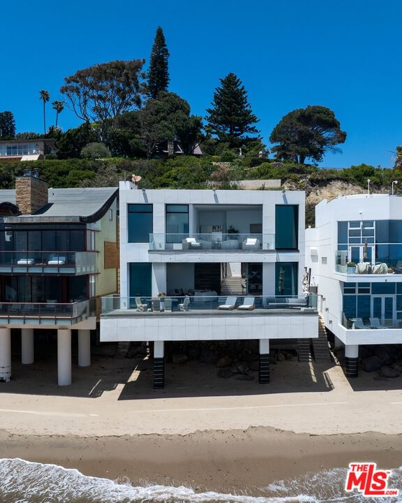 Malibu Cove Colony photo 4