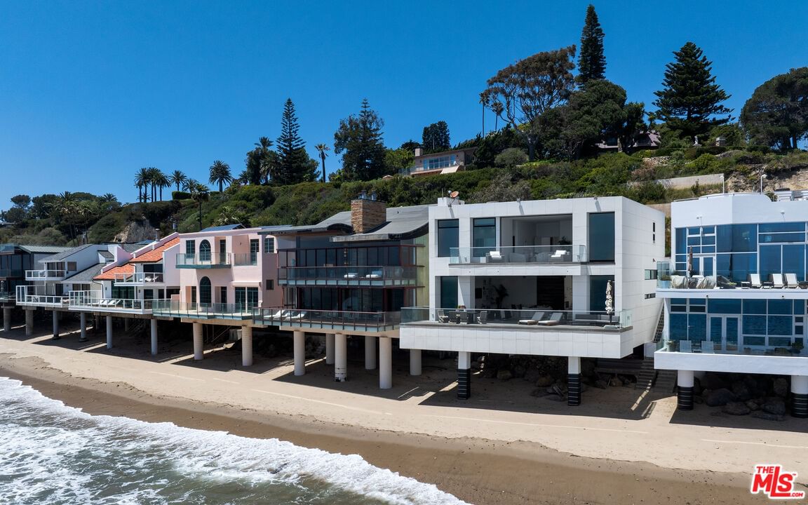 Malibu Cove Colony photo 44