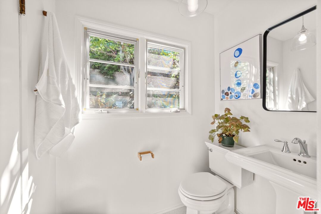 Fernwood Pacific photo 35