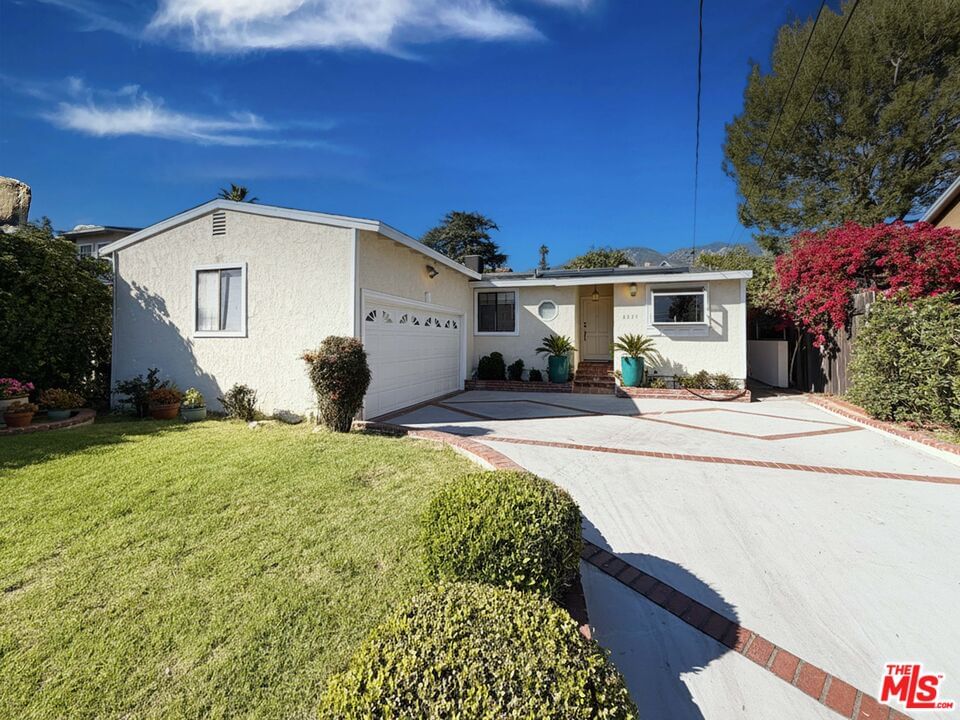 2537 Fairmount Ave