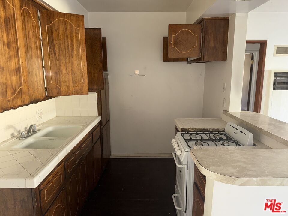 1st photo 9