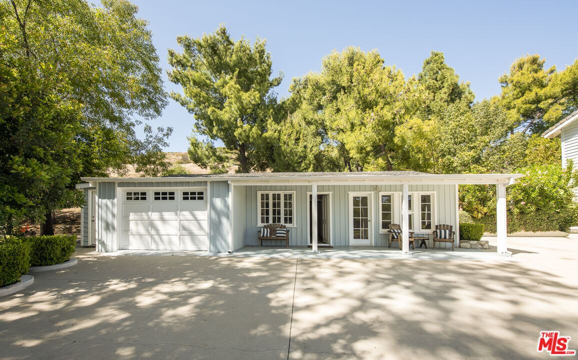 Mulholland photo 38