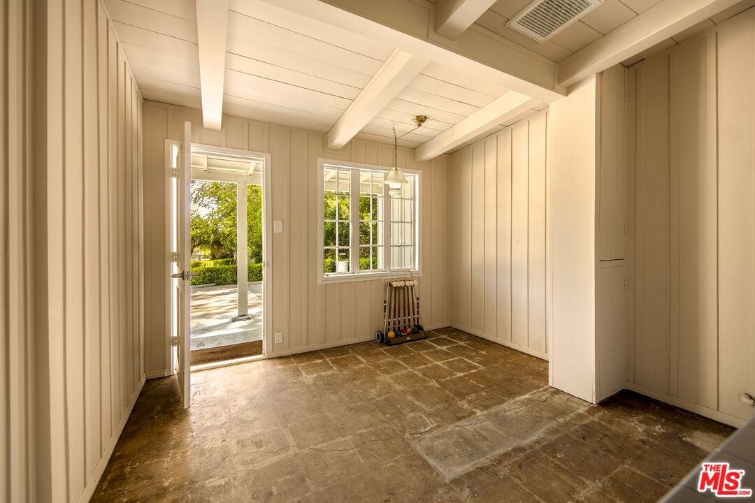 Mulholland photo 40