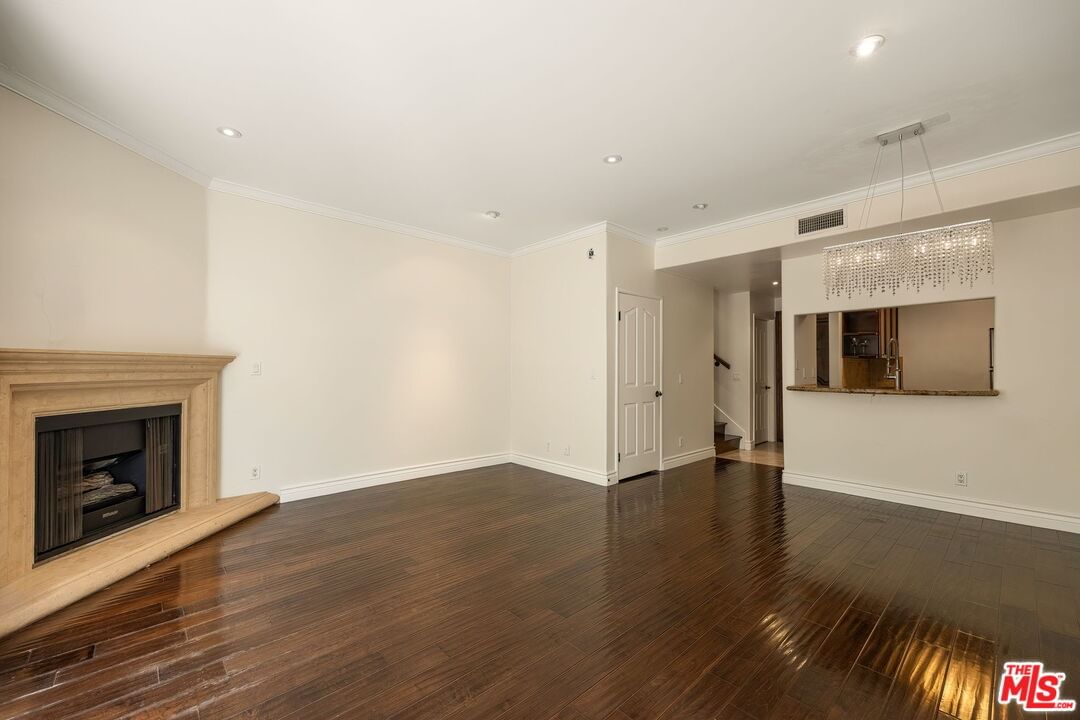 Whitsett photo 19
