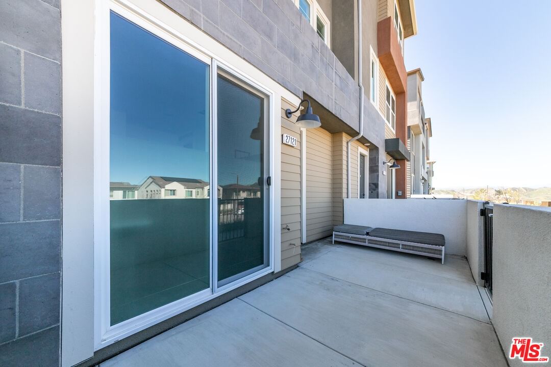 Valley Oak photo 25