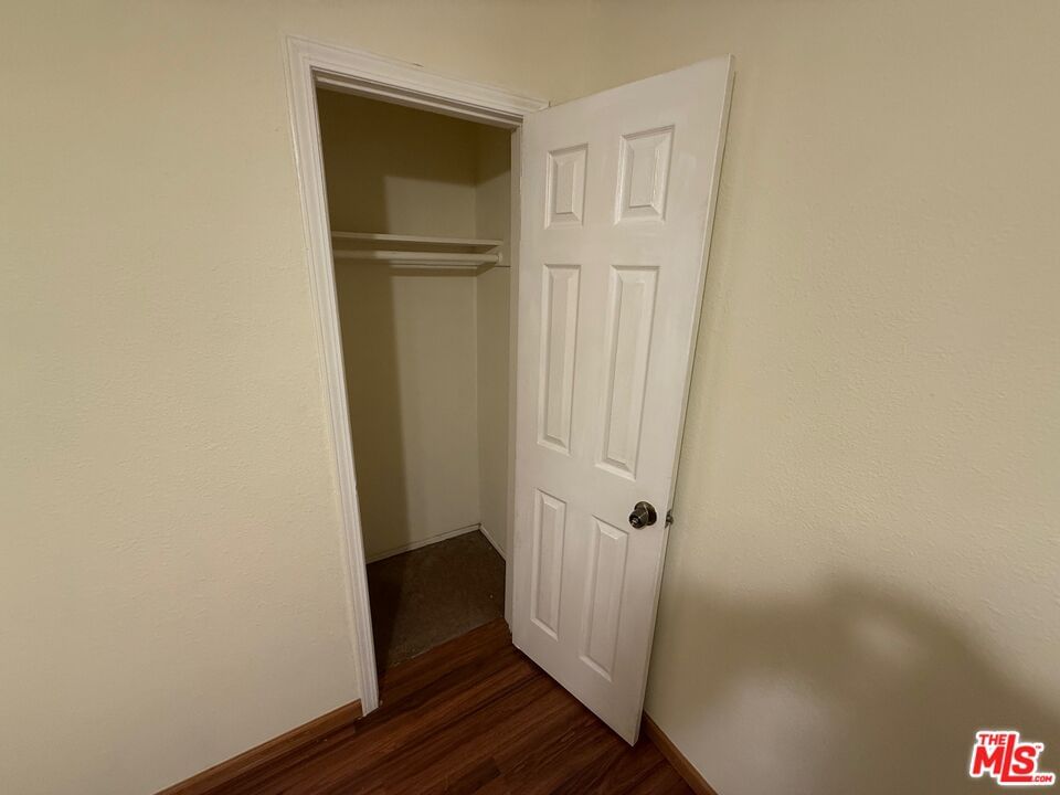 Prager photo 12