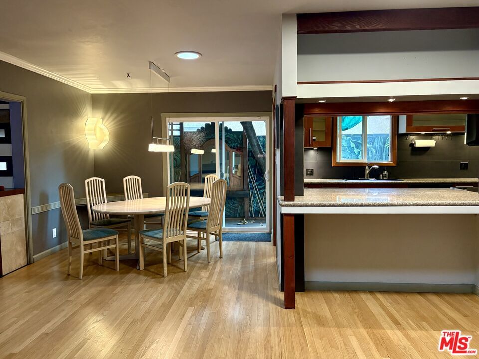 Delano photo 32
