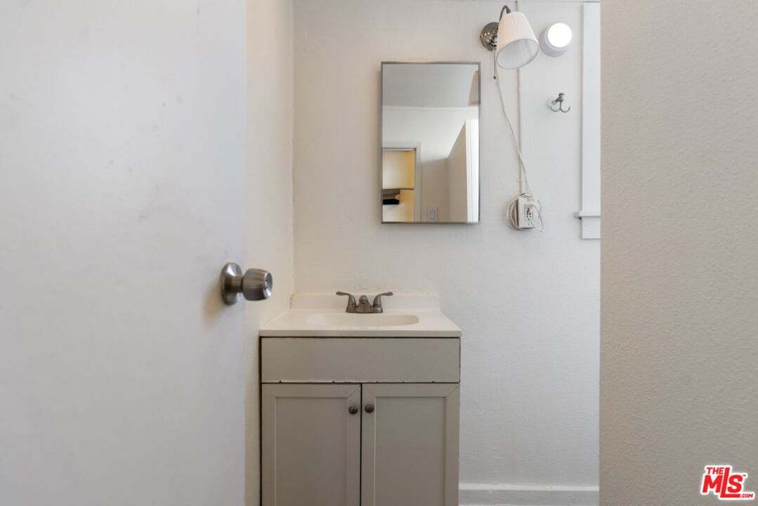2nd photo 53