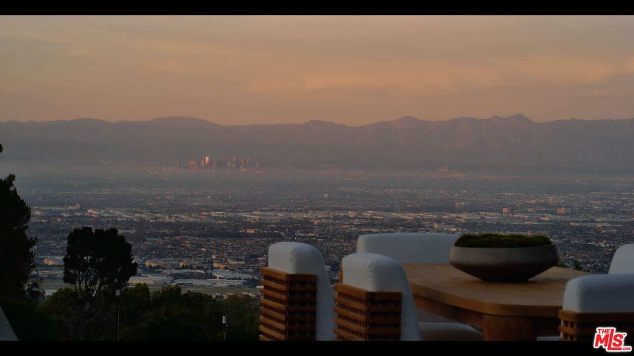 Buckboard photo 5