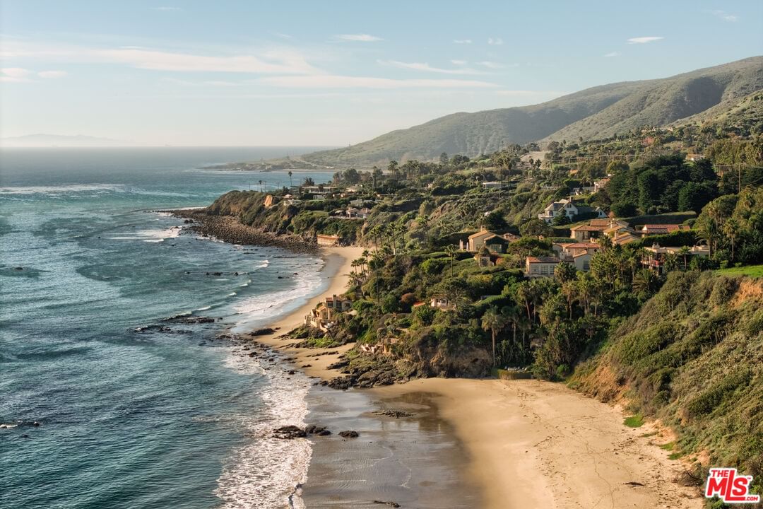Pacific Coast Highway photo 3