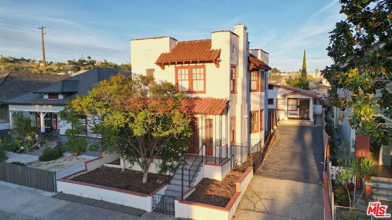 2236 Griffin Ave