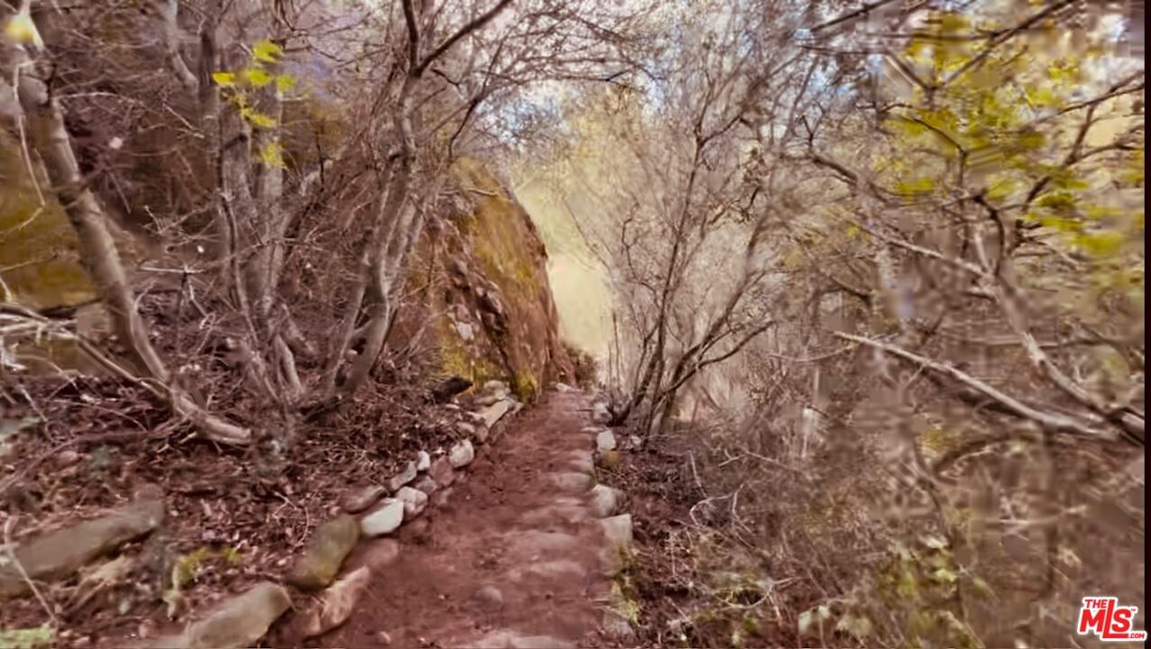 Red Rock photo 44