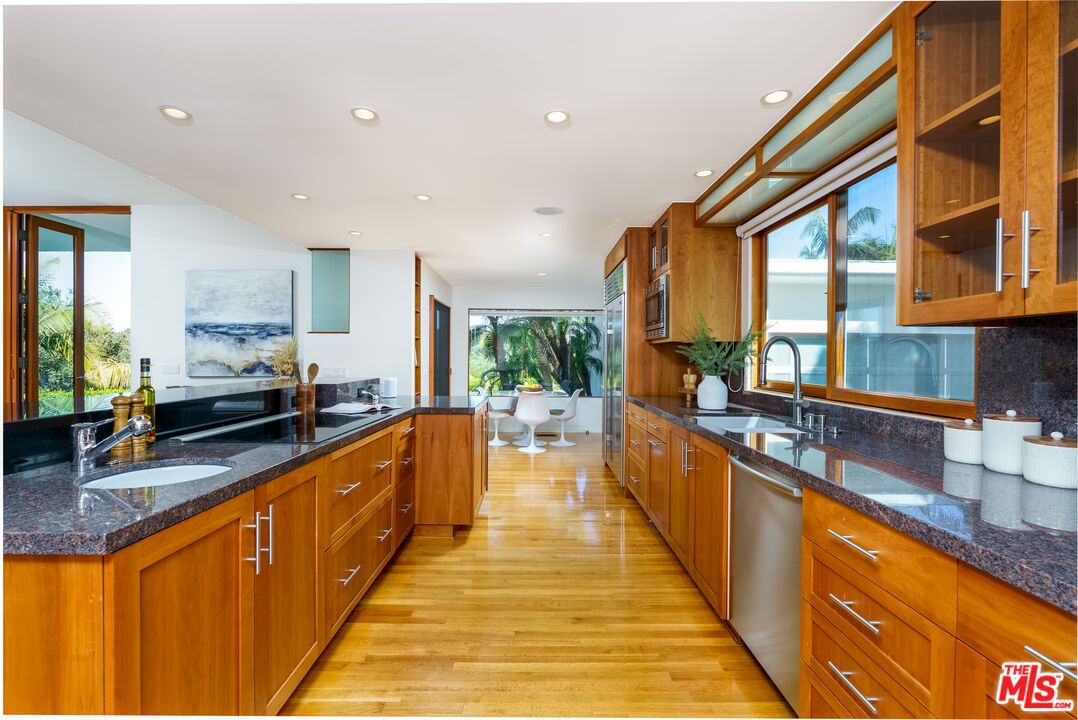 Bel Air photo 17