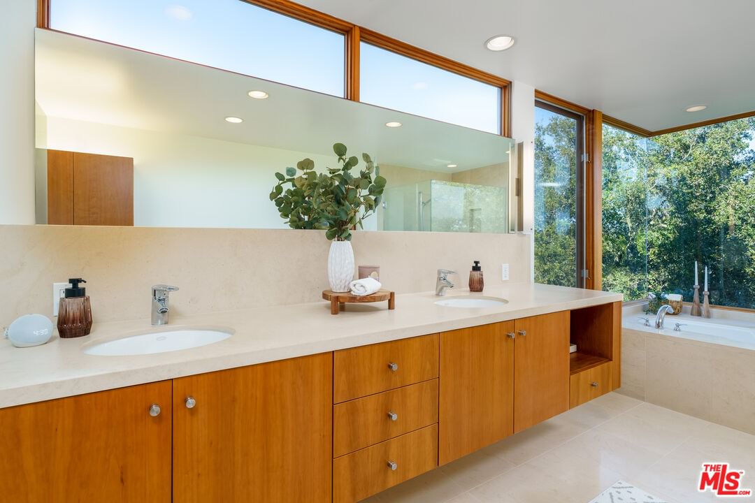 Bel Air photo 25