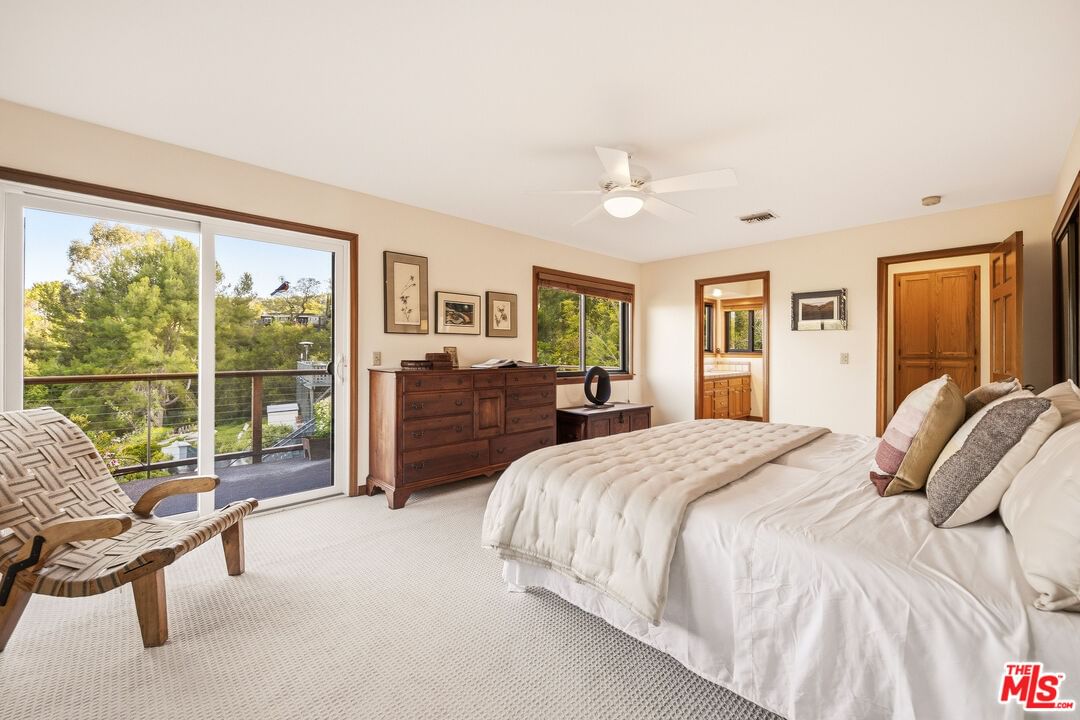 Valley View photo 19