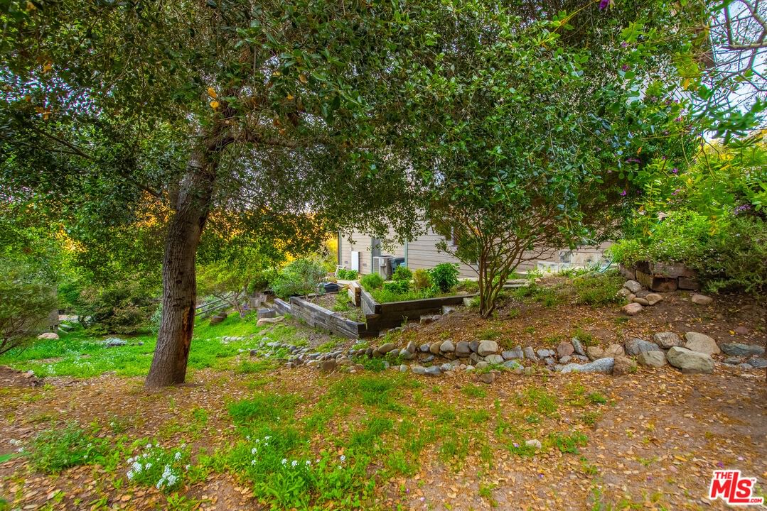 Valley View photo 33