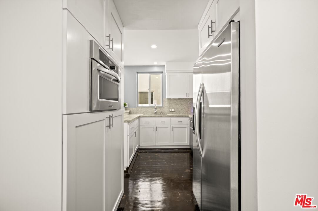 Yoakum photo 23