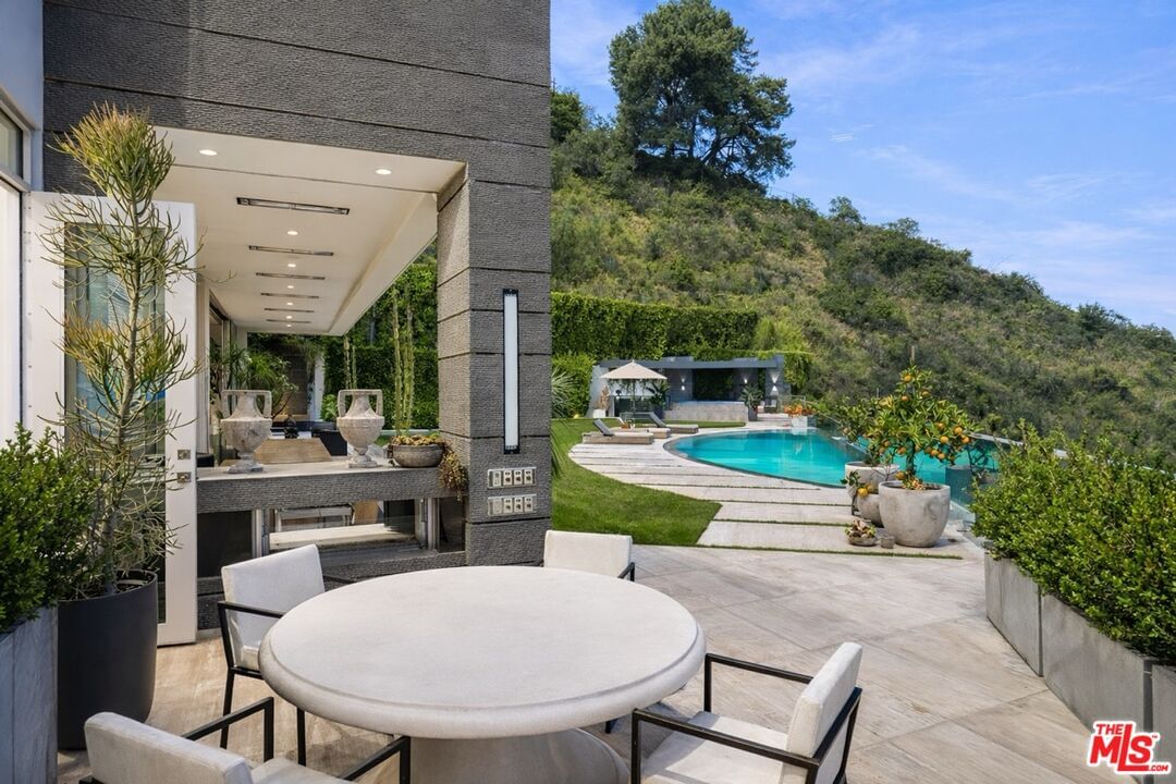 Bel Air photo 38