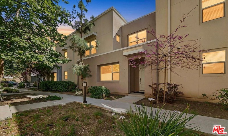 692 Colorado Cir