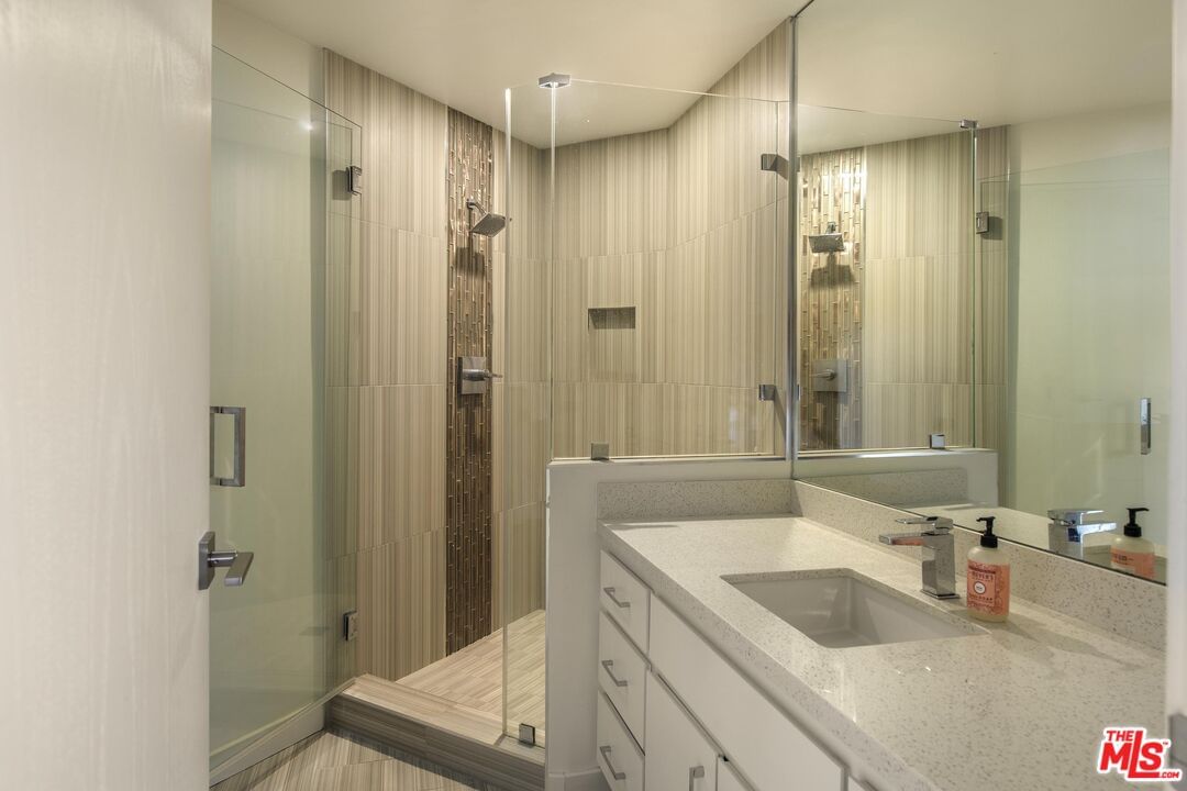 Hayvenhurst photo 37