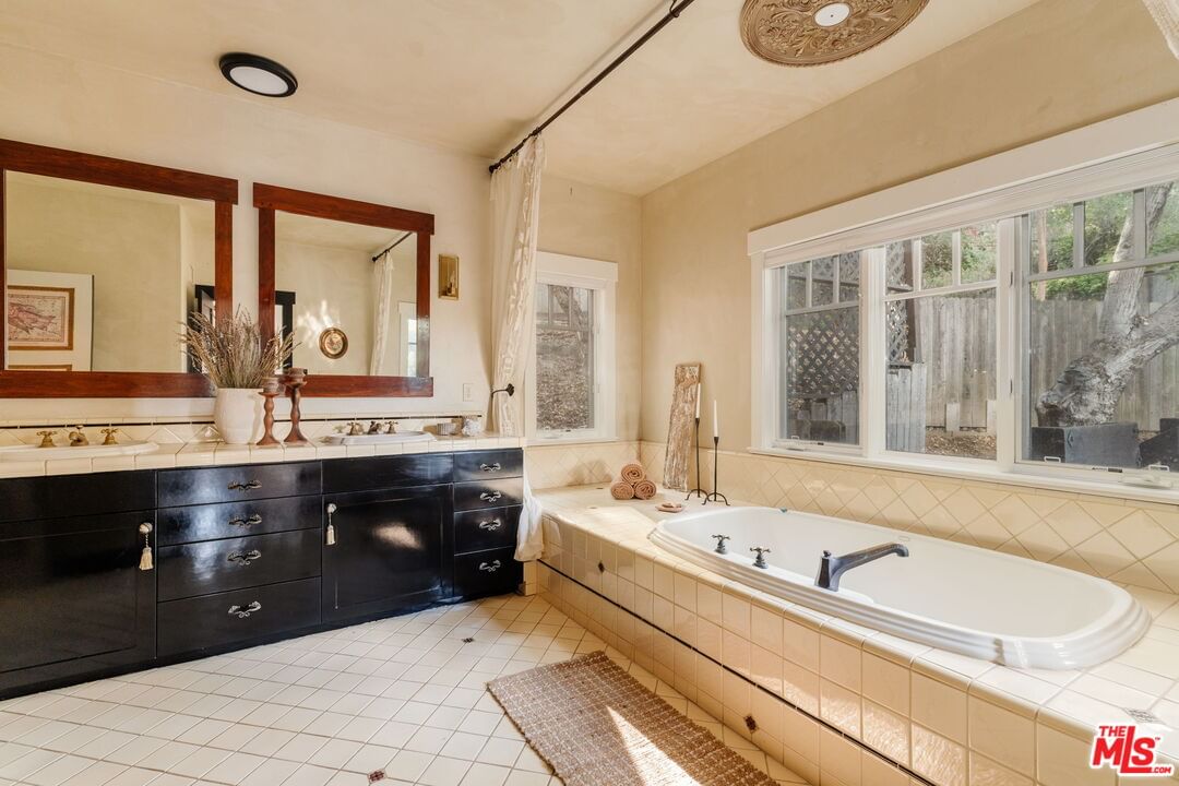 Fernwood Pacific photo 45