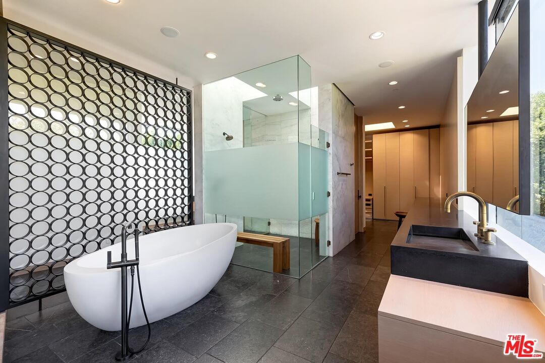 Stone Ridge photo 22