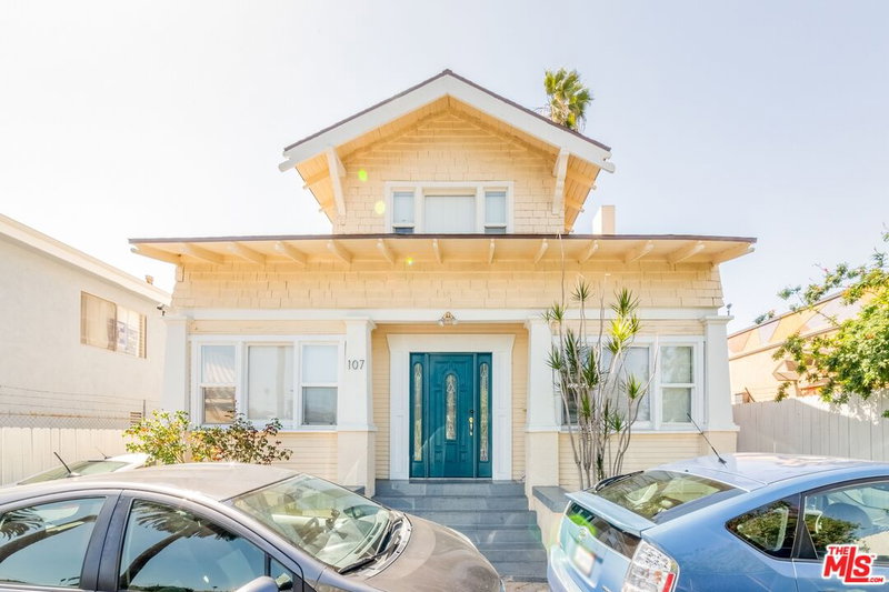 107 Rampart Blvd