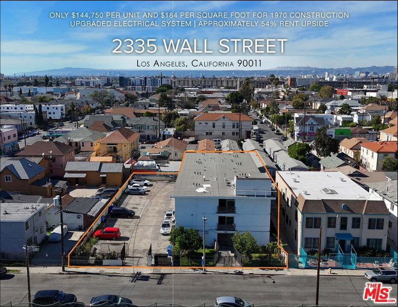2335 Wall St