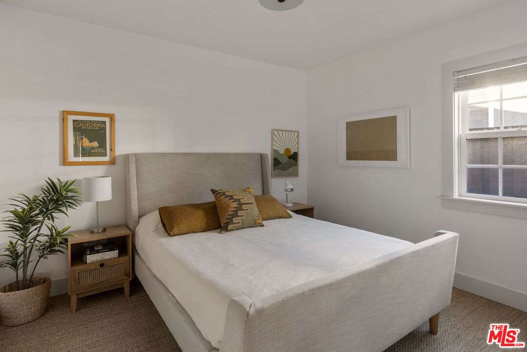 Edgewater photo 14