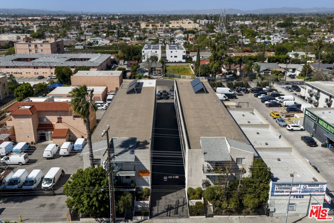 Lankershim photo 1
