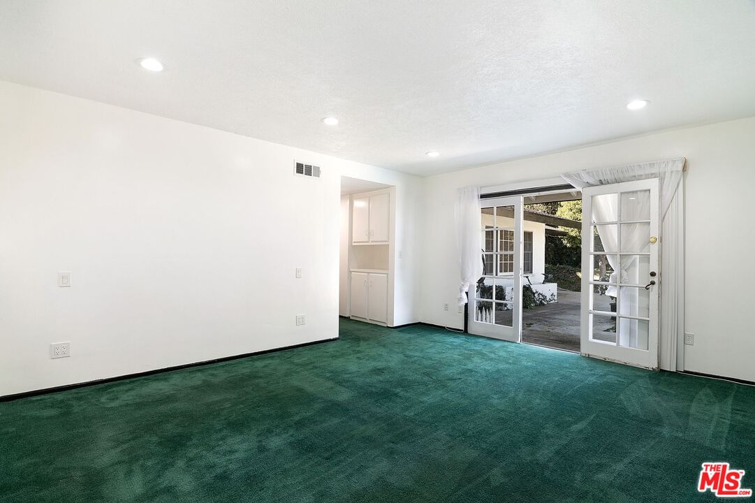 Alta View photo 16