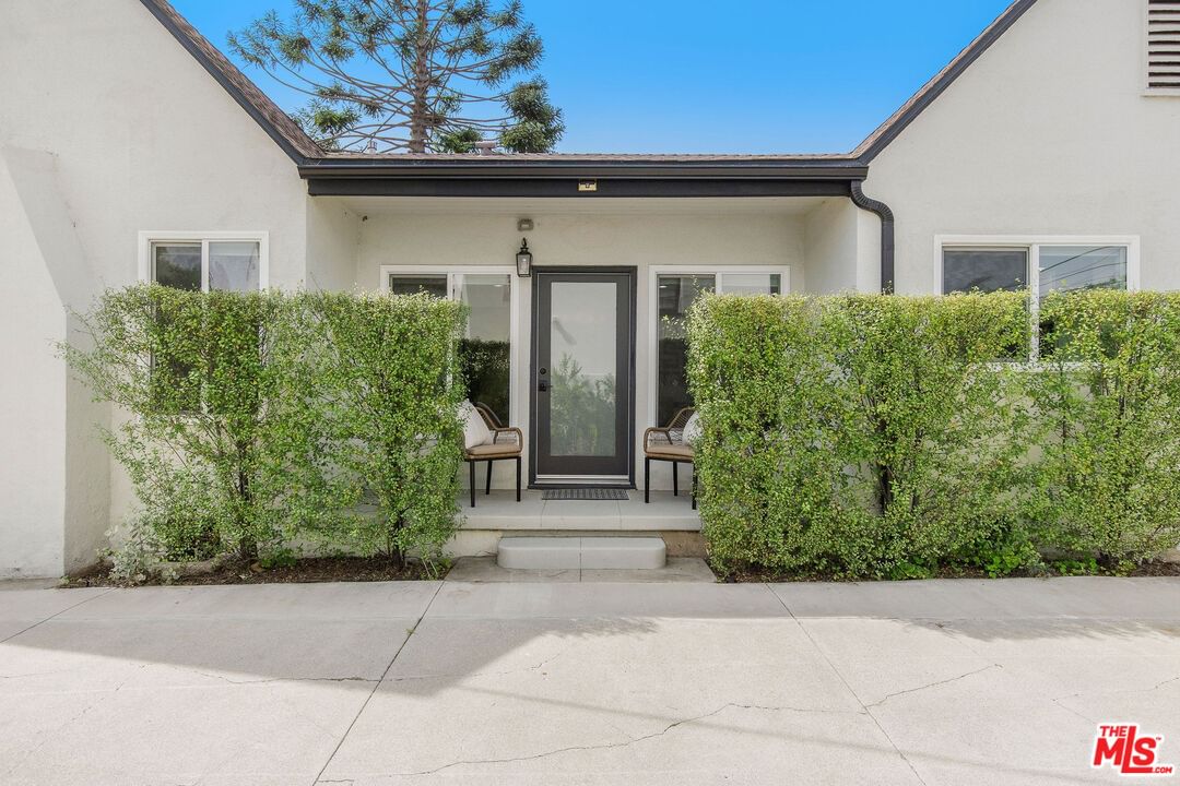 Cloverdale photo 35