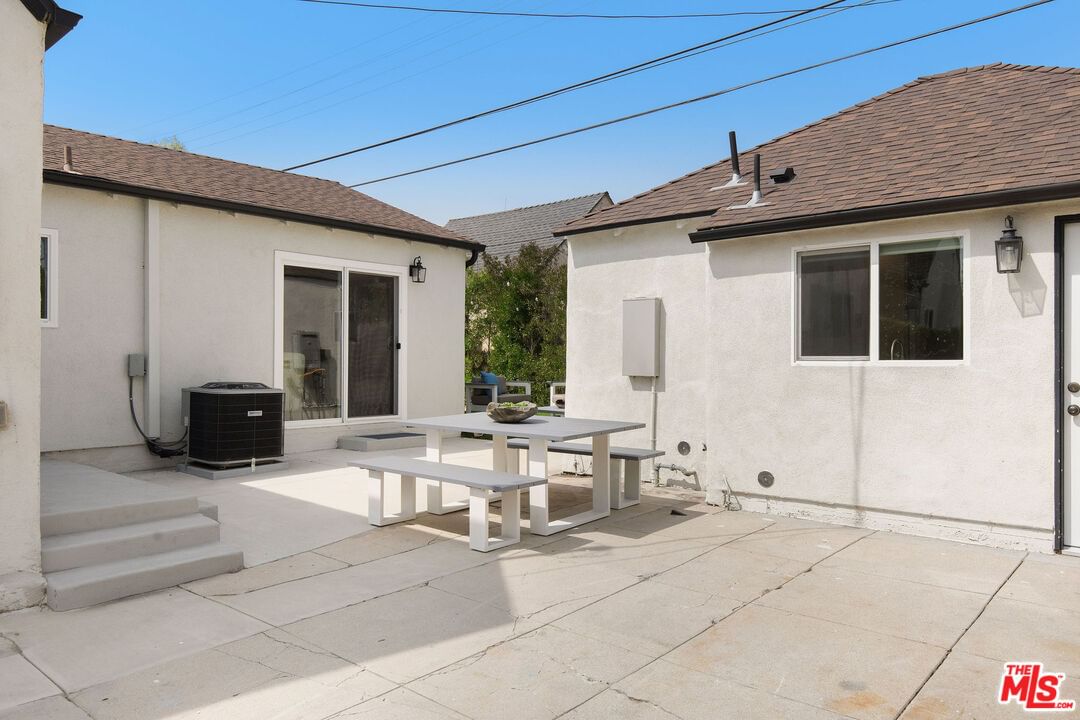 Cloverdale photo 36