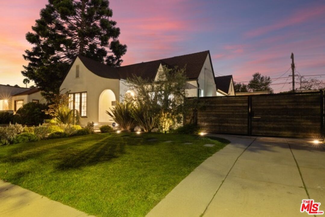Cloverdale photo 43