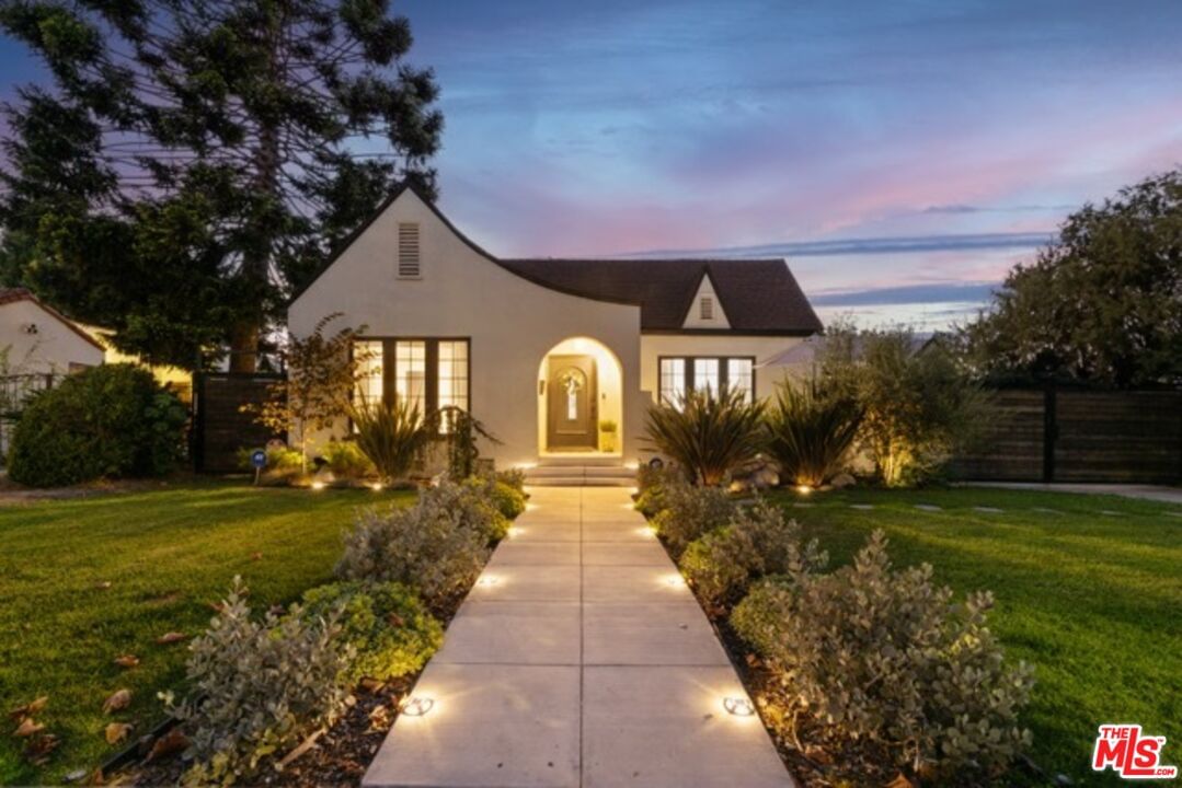 Cloverdale photo 45