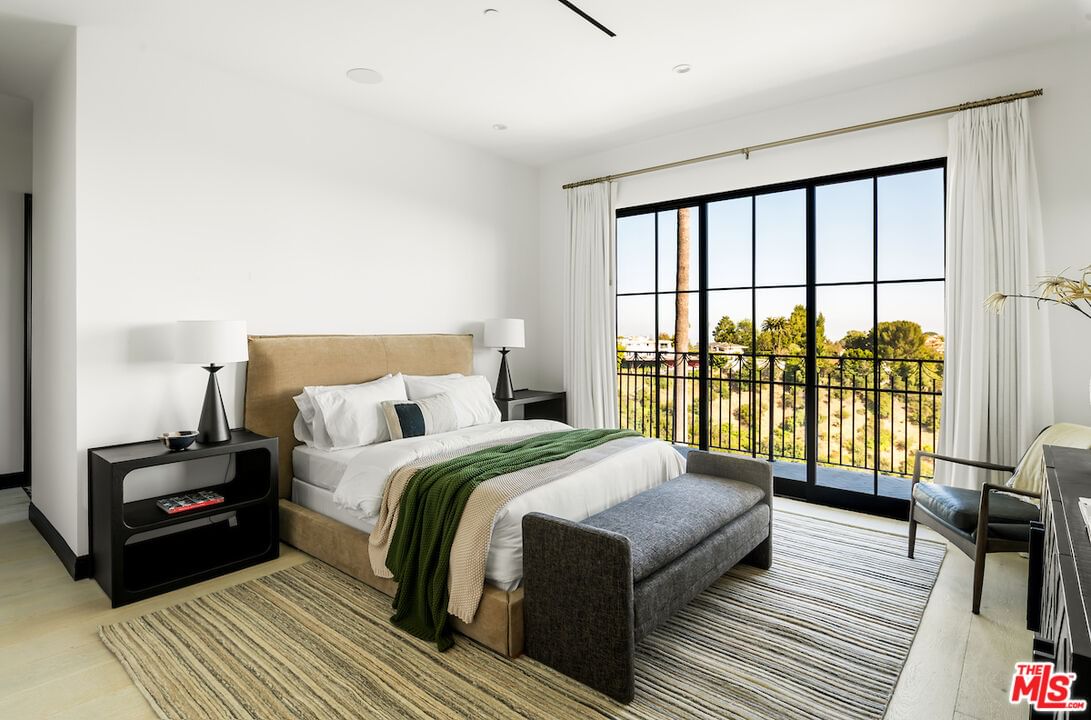 Savona photo 47