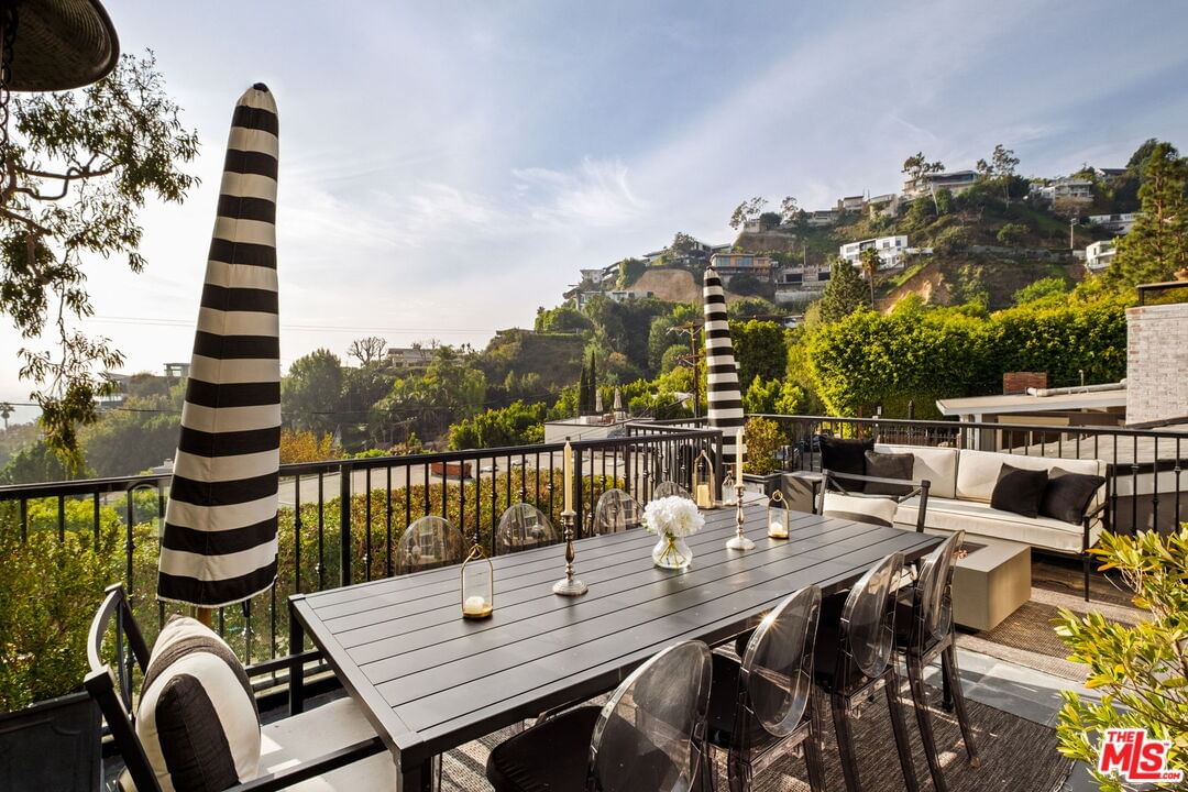 Hollywood photo 29