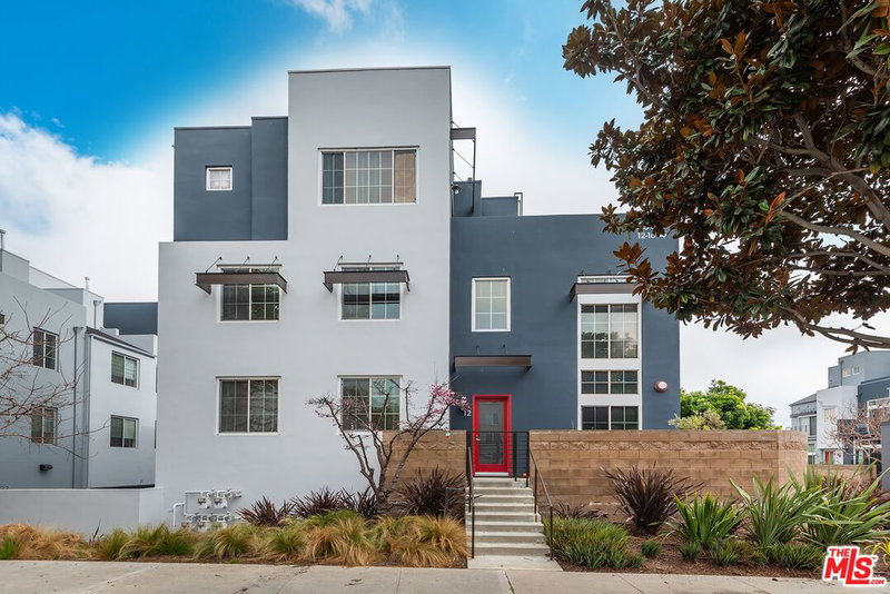 5300 Playa Vista Dr