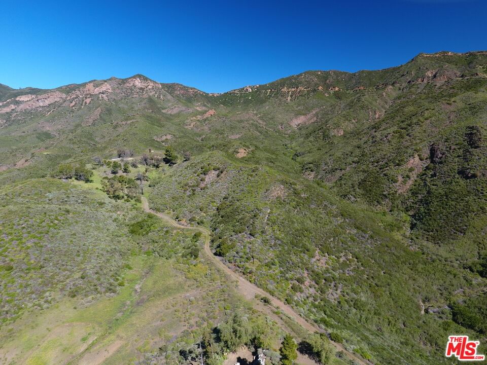 Mulholland Hwy. photo 1
