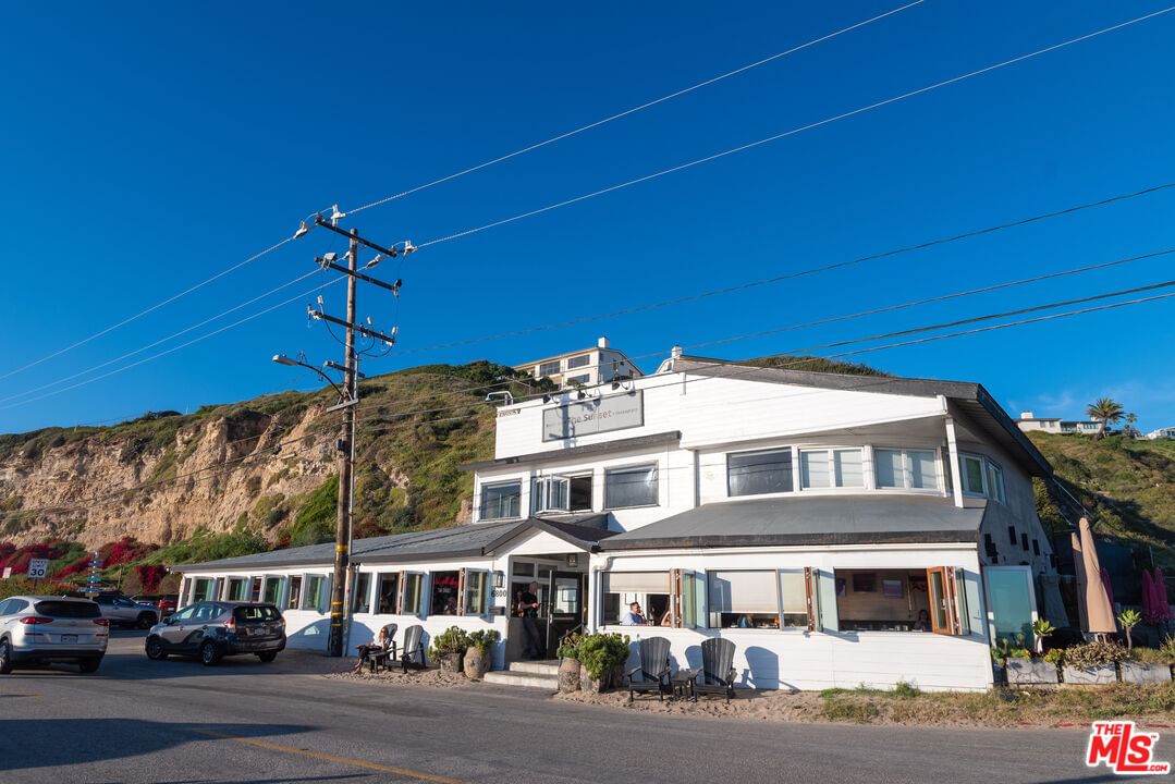 Mulholland photo 36