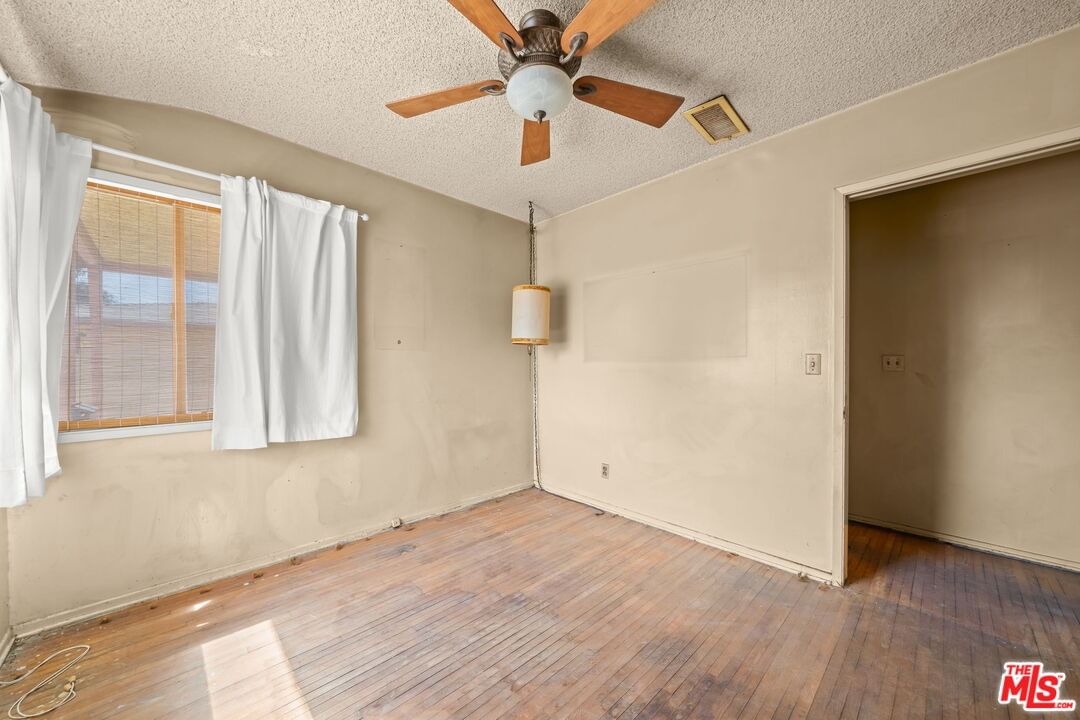 Ratner photo 15